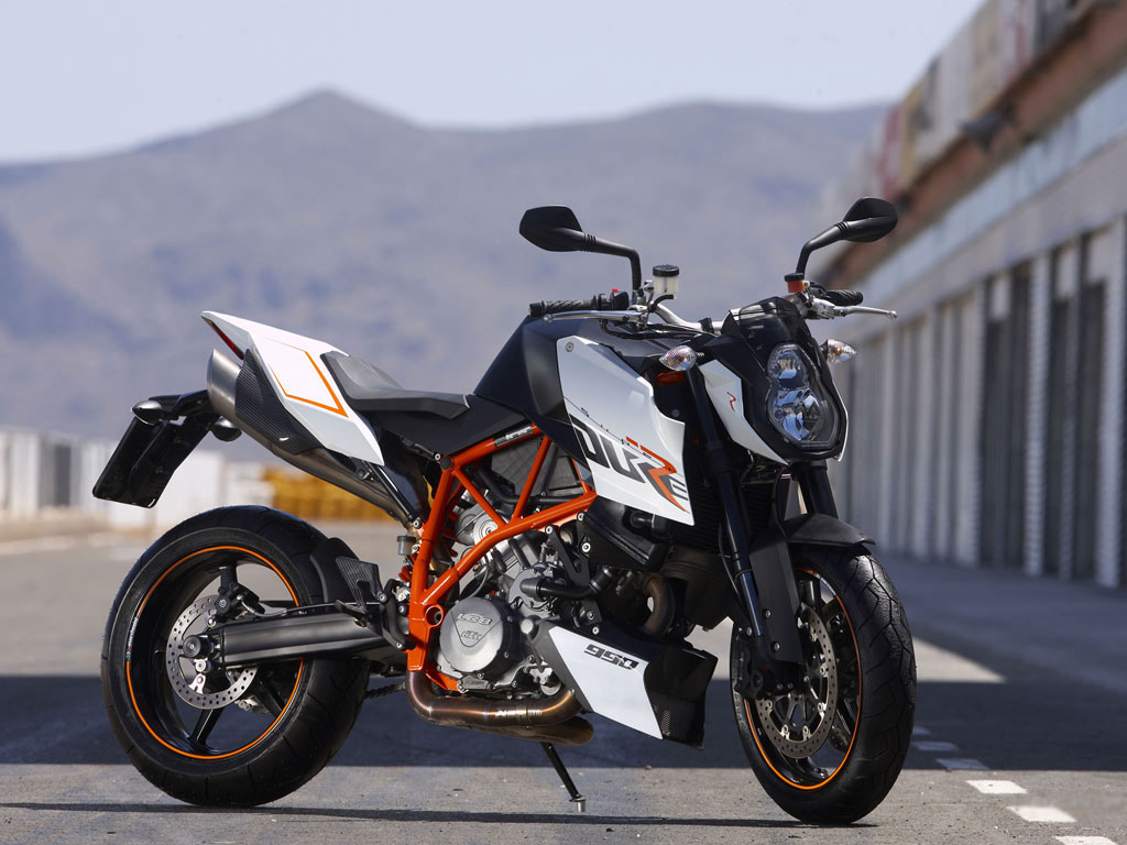 KTM 690 Duke R เคทีเอ็ม 690ดู้ค ปี 2010 : ภาพที่ 3