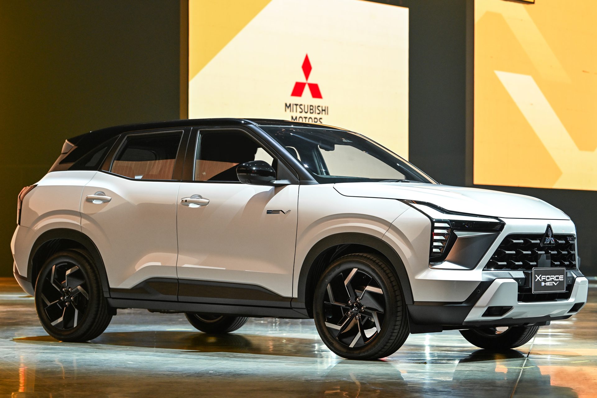 Mitsubishi Xforce HEV Ultimate มิตซูบิชิ ปี 2025 : ภาพที่ 2