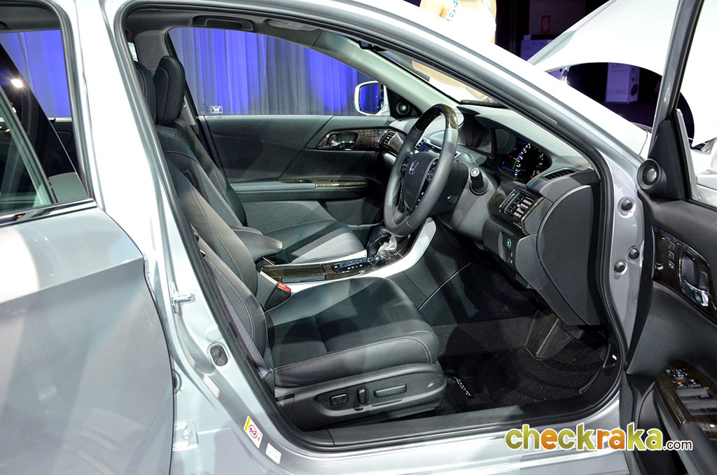 Honda Accord Hybrid 2.0 ฮอนด้า แอคคอร์ด ไฮบริด ปี 2014 : ภาพที่ 15