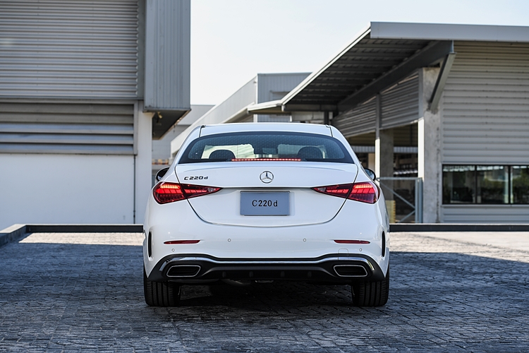 Mercedes-benz C-Class C 220 d AMG Line Night Edition เมอร์เซเดส-เบนซ์ ซี-คลาส ปี 2026 : ภาพที่ 4