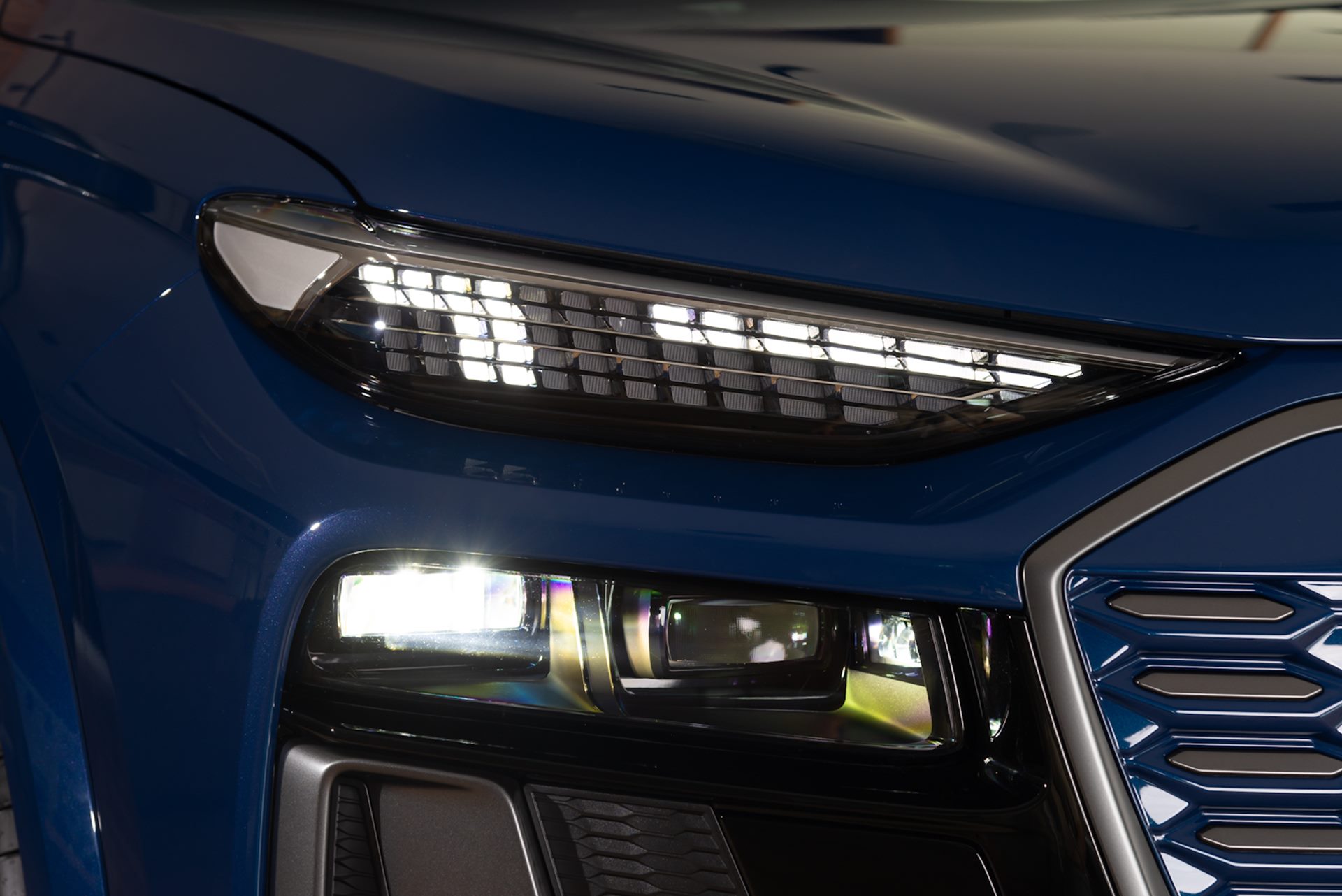 Audi Q6 e-tron Performance อาวดี้ ปี 2024 : ภาพที่ 7