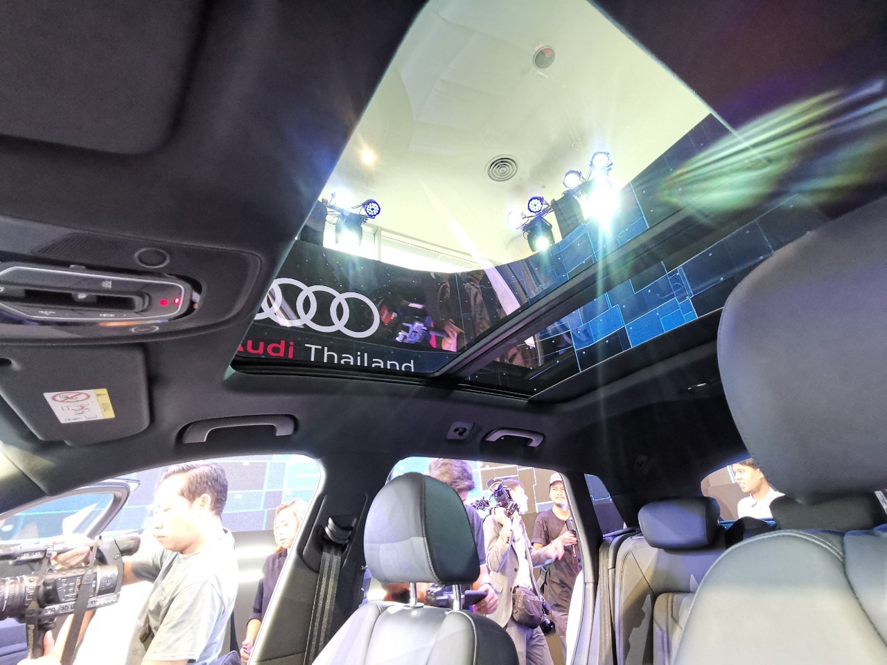 Audi e-tron 55 quattro MY2019 อาวดี้ ปี 2019 : ภาพที่ 11