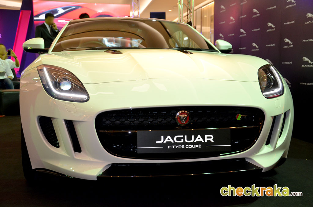 Jaguar F-Type V8 R Coupe จากัวร์ ปี 2014 : ภาพที่ 11