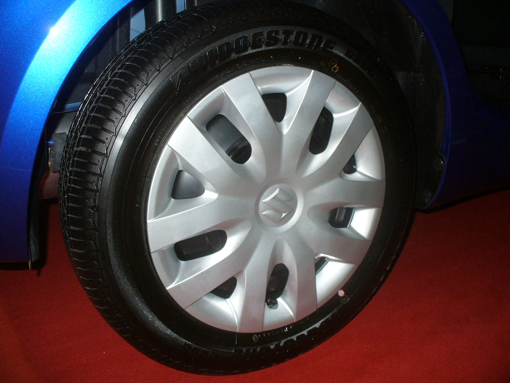 Suzuki Swift GA CVT ซูซูกิ สวิฟท์ ปี 2012 : ภาพที่ 7