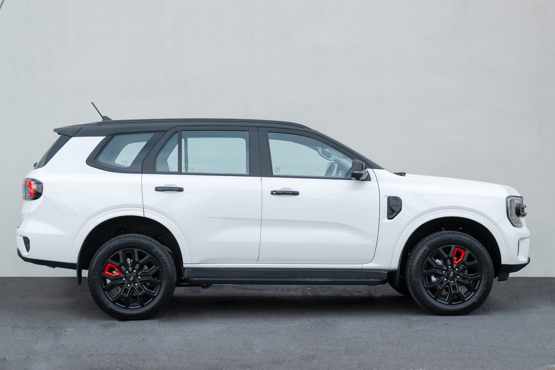 Ford Everest 2.0L Turbo Sport Special Edition 4x2 6AT ฟอร์ด เอเวอเรสต์ ปี 2025 : ภาพที่ 3