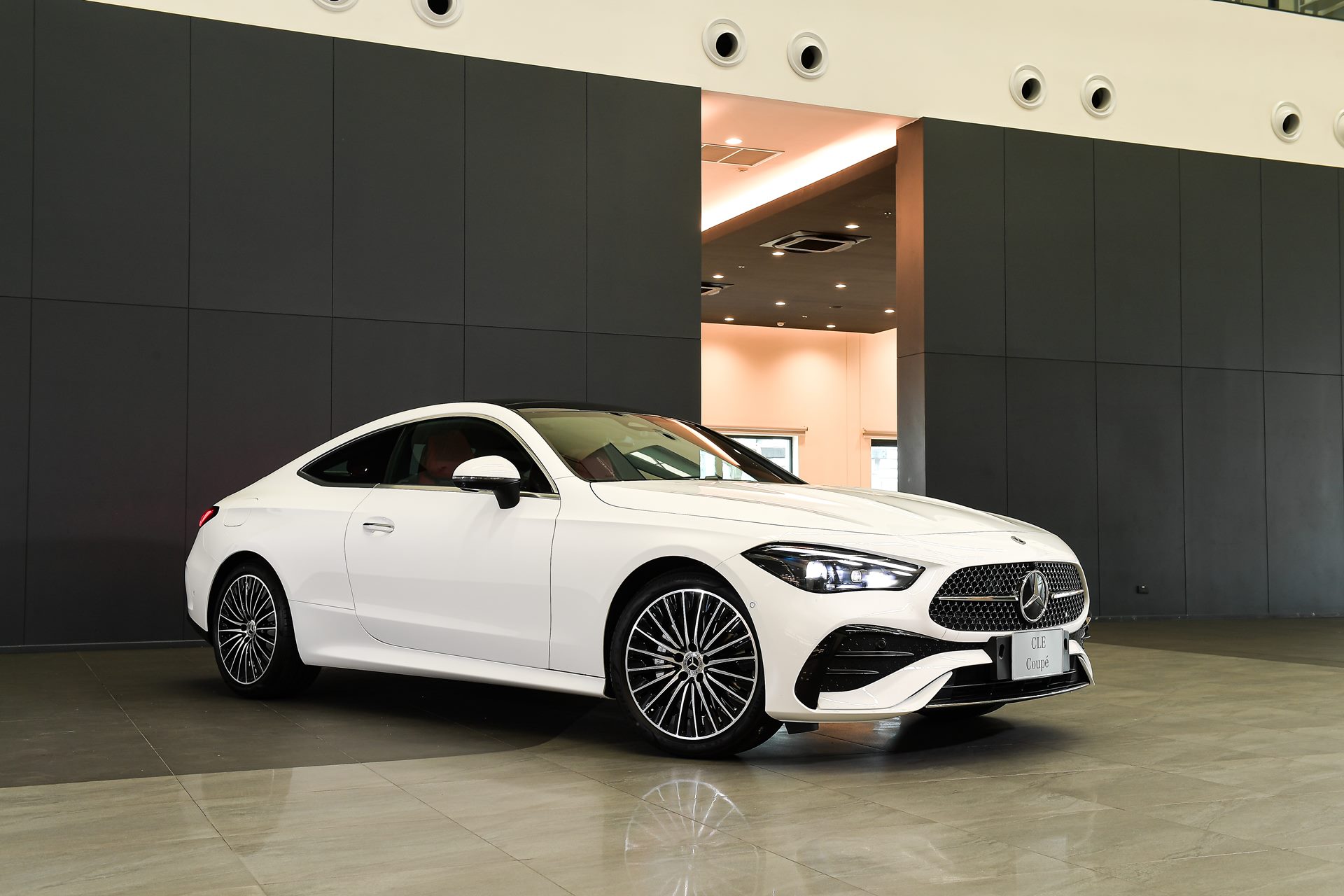 Mercedes-benz CLE-Class CLE 300 4MATIC Coupé AMG Dynamic Night Edition เมอร์เซเดส-เบนซ์ ปี 2026 : ภาพที่ 1