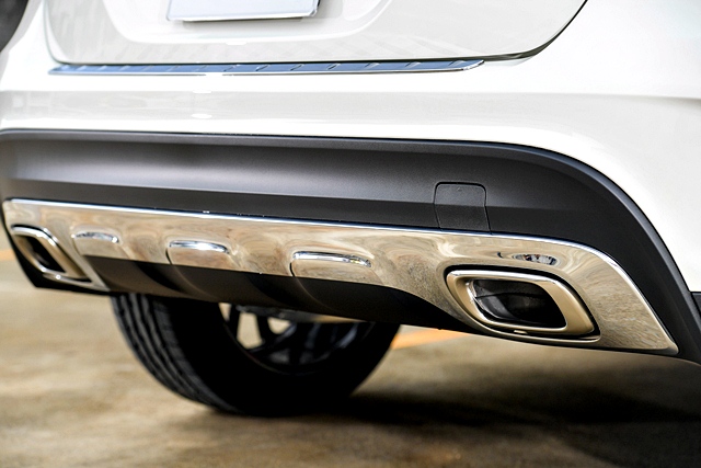 Mercedes-benz GLA-Class GLA 250 AMG Dynamic MY2017 เมอร์เซเดส-เบนซ์ จีแอลเอ-คลาส ปี 2017 : ภาพที่ 6