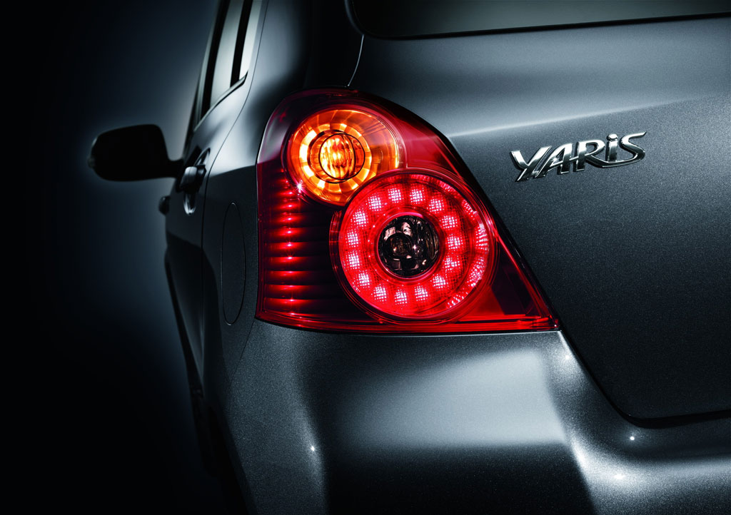 Toyota Yaris RS โตโยต้า ยาริส ปี 2012 : ภาพที่ 6