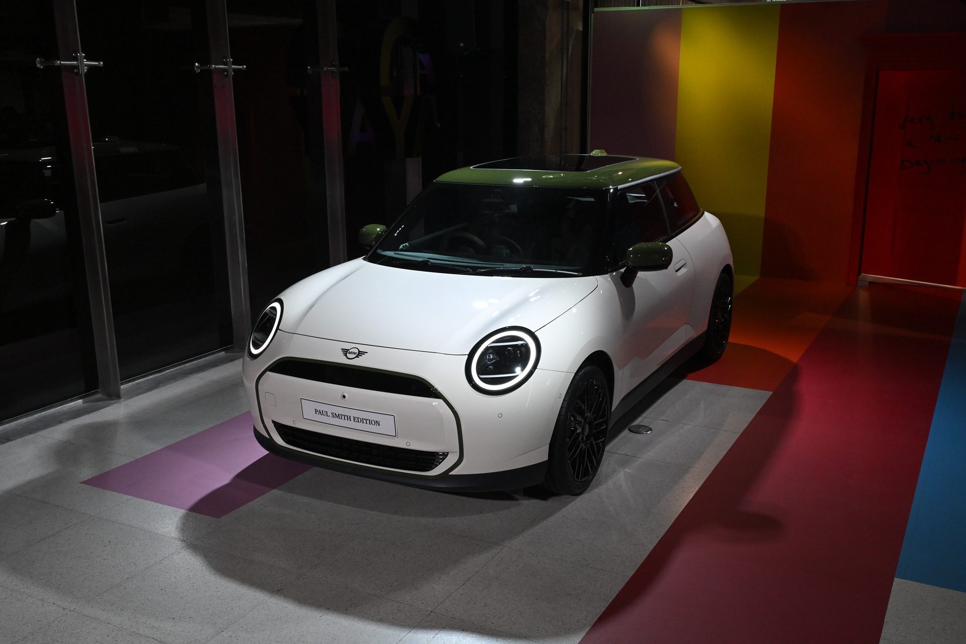 Mini Cooper Paul Smith Edition มินิ ปี 2026 : ภาพที่ 1