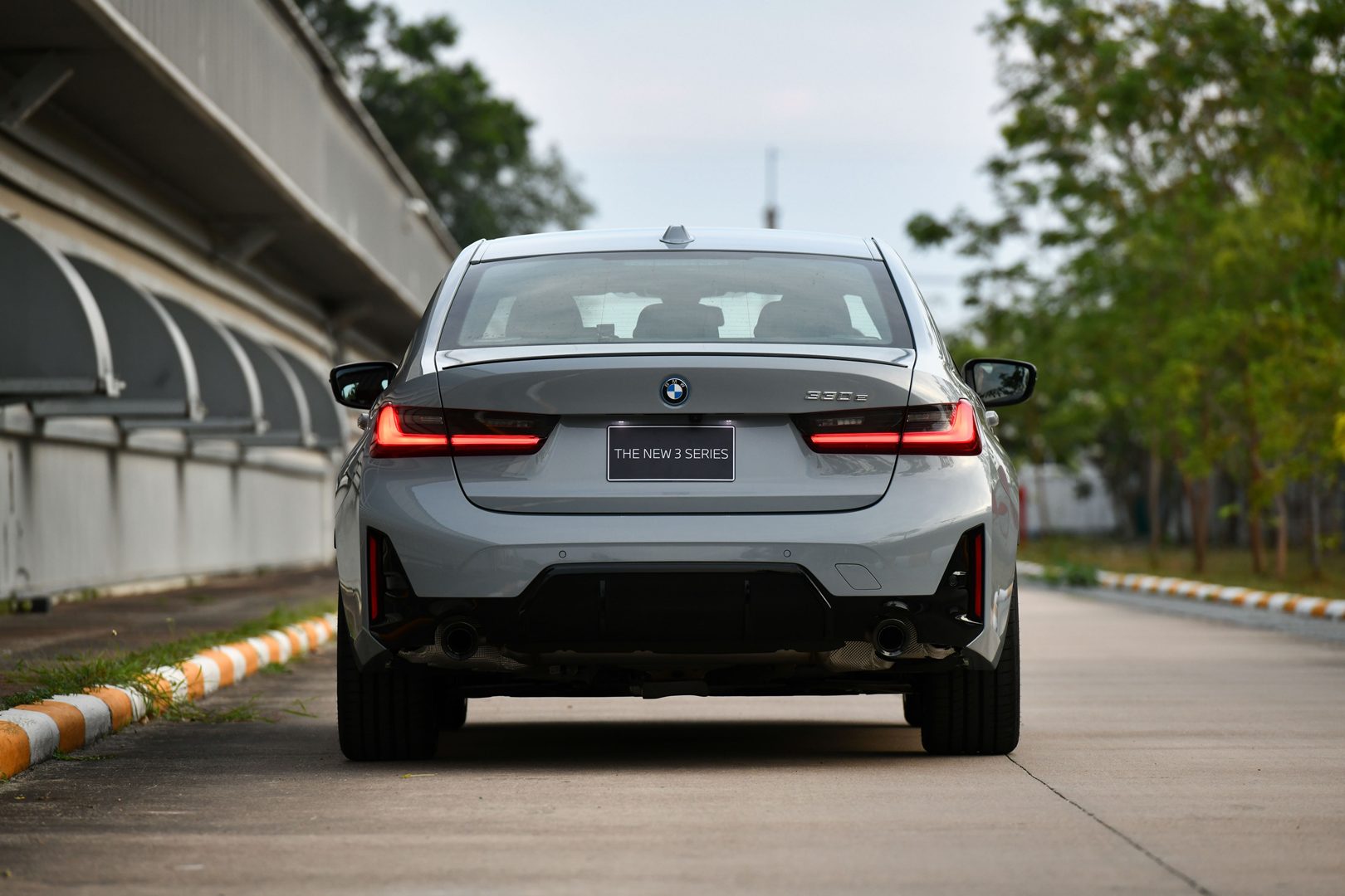 BMW Series 3 330e M Sport บีเอ็มดับเบิลยู ซีรีส์3 ปี 2025 : ภาพที่ 4