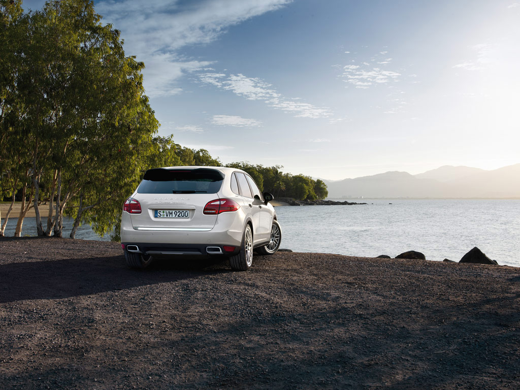 Porsche Cayenne S Hybrid ปอร์เช่ คาเยน ปี 2010 : ภาพที่ 11