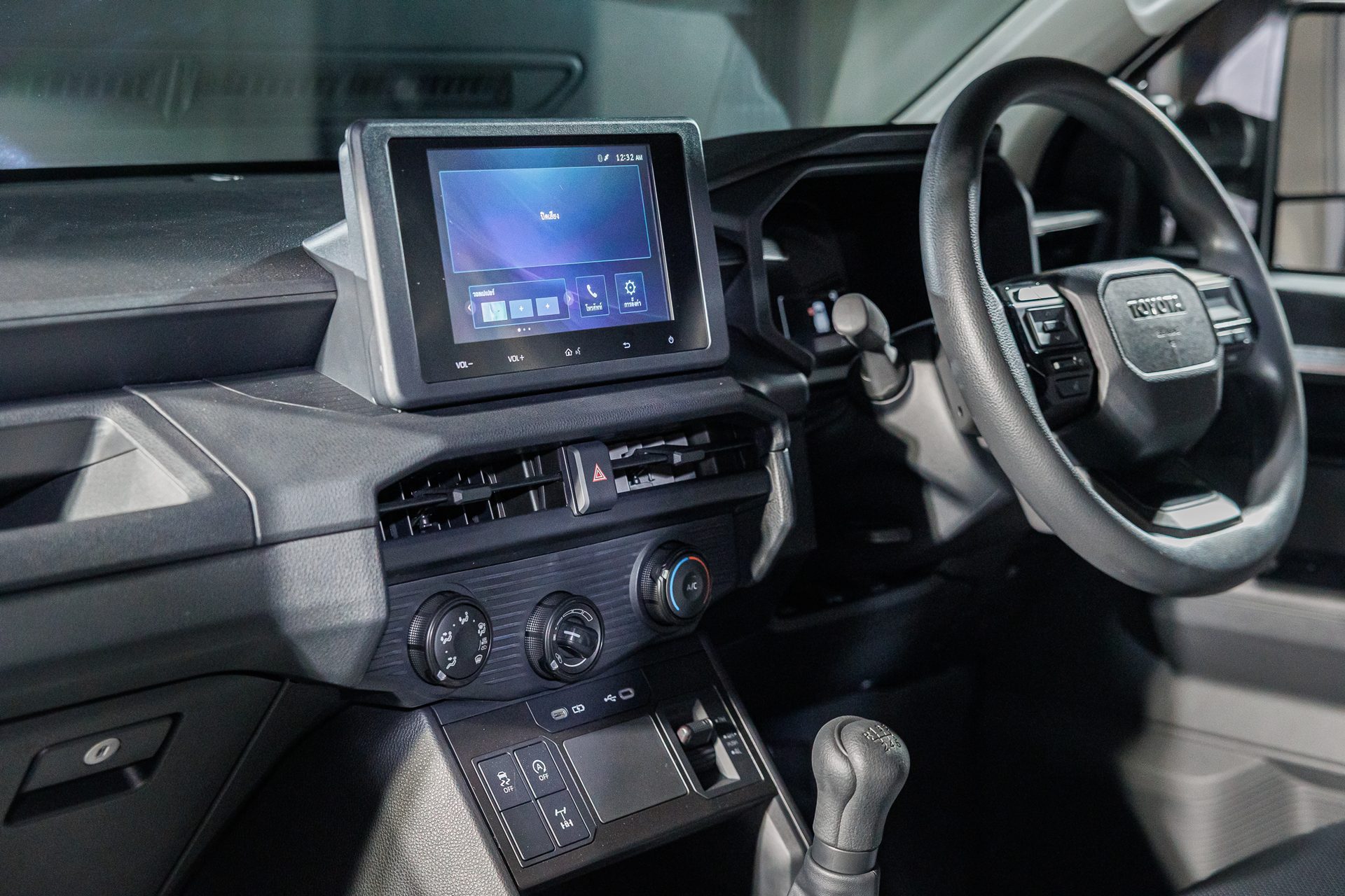 Toyota Hilux Travo Standard Cab 4TREX 2.8 MT โตโยต้า ไฮลักซ์ ทราโว ปี 2025 : ภาพที่ 5