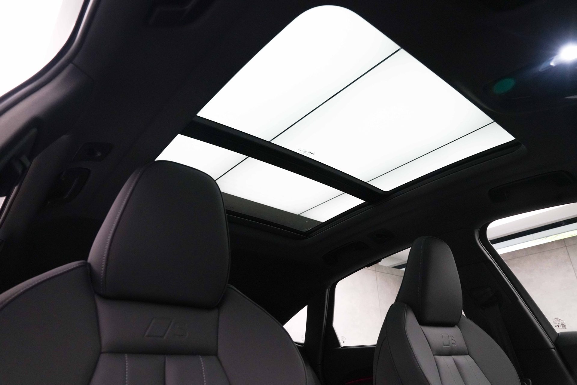 Audi Q5 Sportback e hybrid quattro Tech Pro อาวดี้ คิว5 ปี 2025 : ภาพที่ 7