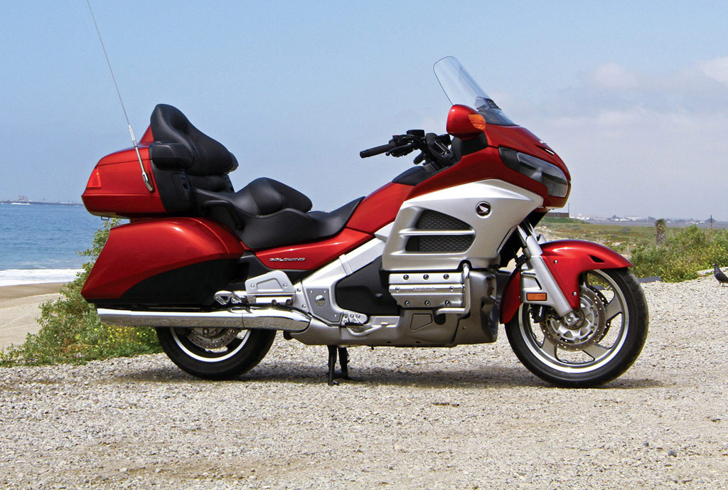 Honda Goldwing GL 1800F ฮอนด้า โกล์ดวิง ปี 2014 : ภาพที่ 9
