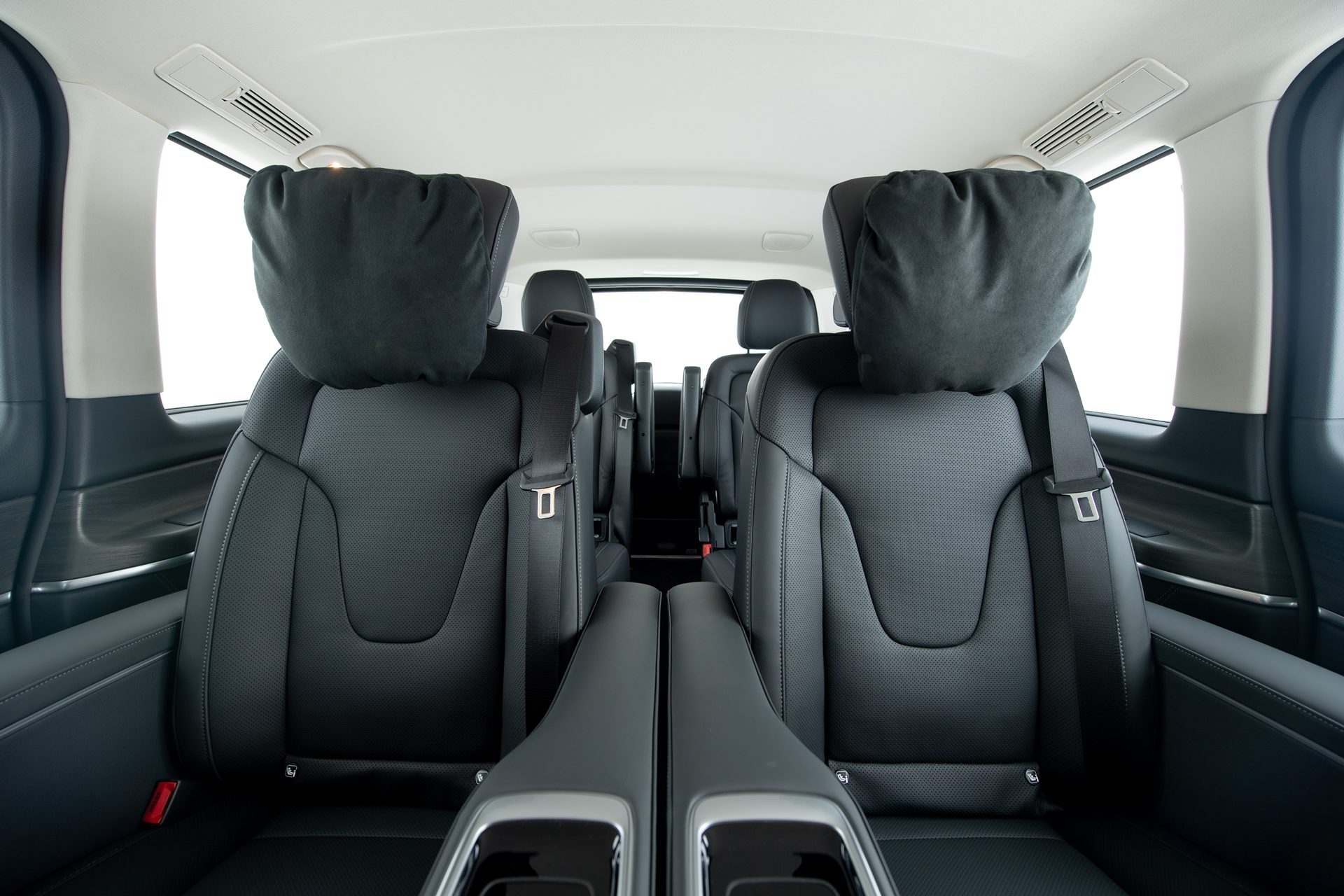 Mercedes-benz V-Class V 300 d Exclusive เมอร์เซเดส-เบนซ์ วี-คลาส ปี 2024 : ภาพที่ 15