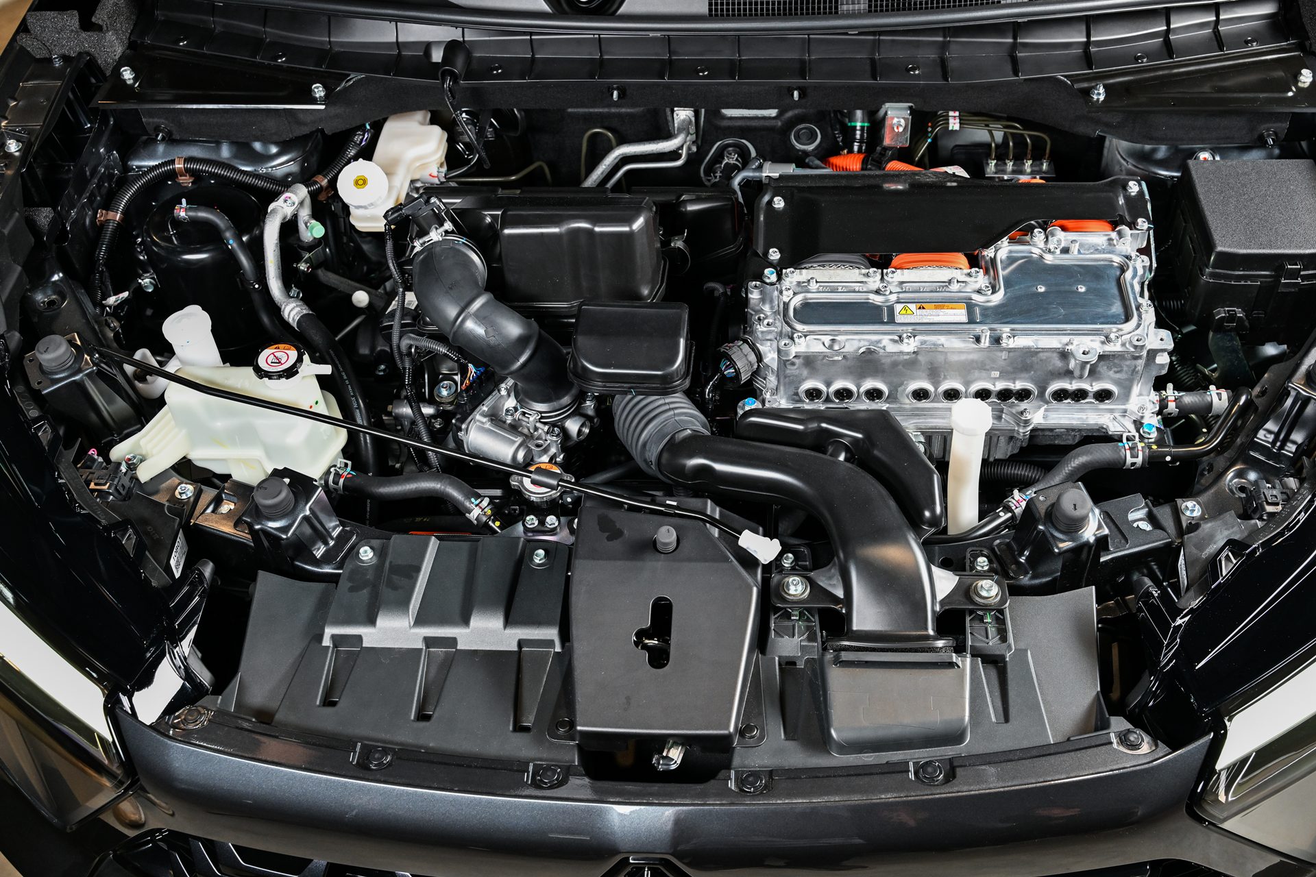 Mitsubishi Xforce HEV Ignite มิตซูบิชิ ปี 2025 : ภาพที่ 2