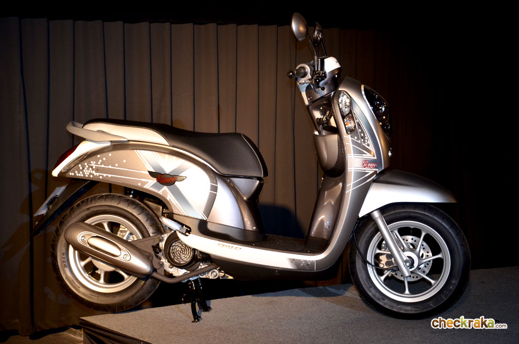 Honda Scoopy i Club 12 ฮอนด้า สกู้ปปี้ไอ ปี 2013 : ภาพที่ 17