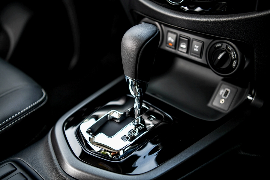 Nissan Navara Double Cab CALIBRE E 7AT MY20 นิสสัน นาวาร่า ปี 2020 : ภาพที่ 18