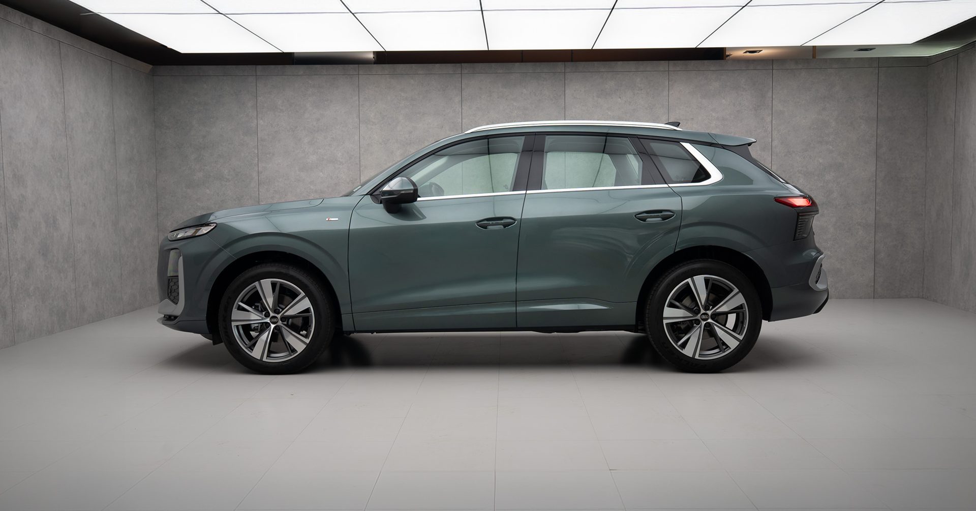 Audi Q3 quattro S line Tech Pro อาวดี้ คิว3 ปี 2026 : ภาพที่ 2