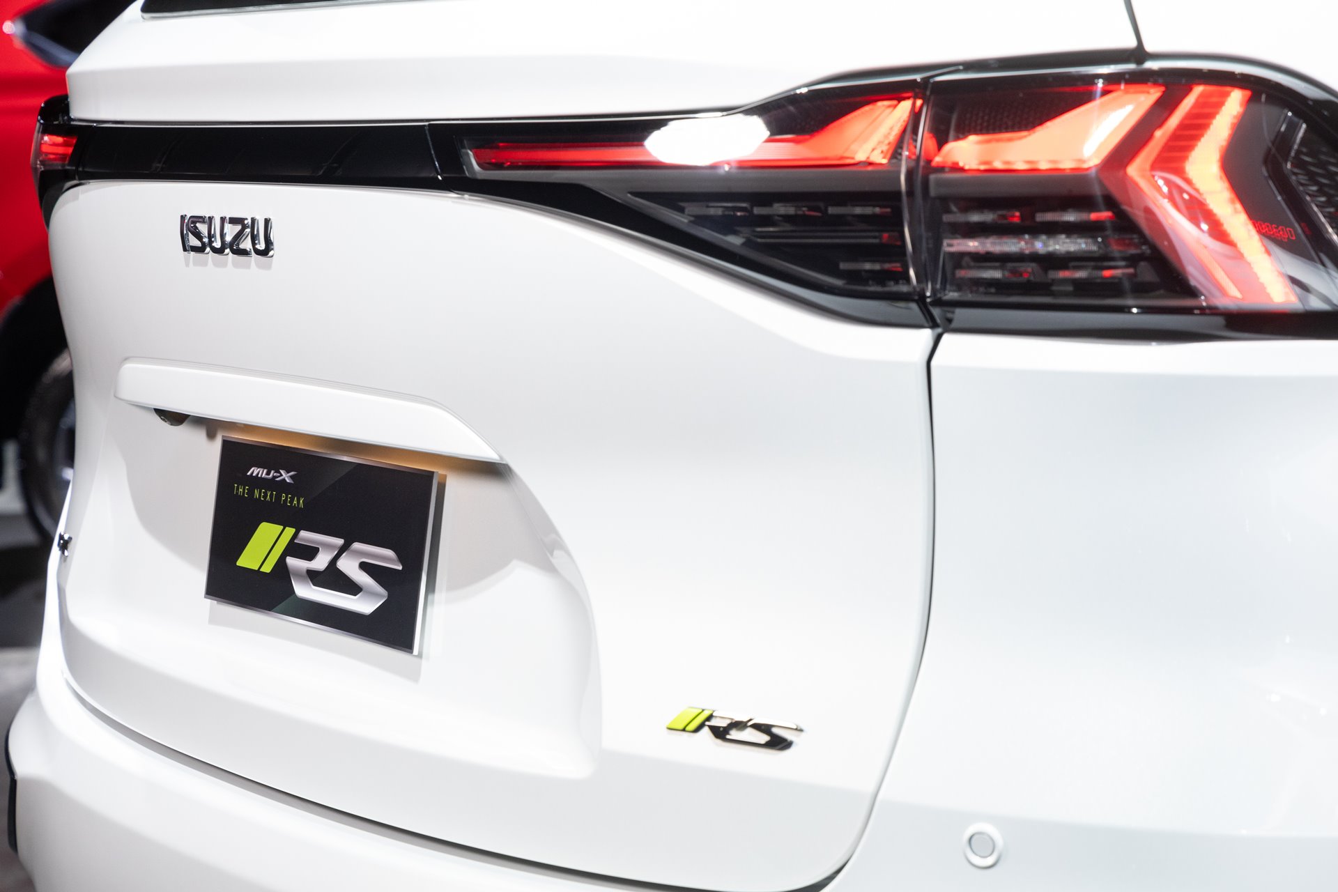 Isuzu MU-X 4x2 3.0 RS A/T อีซูซุ ปี 2024 : ภาพที่ 8