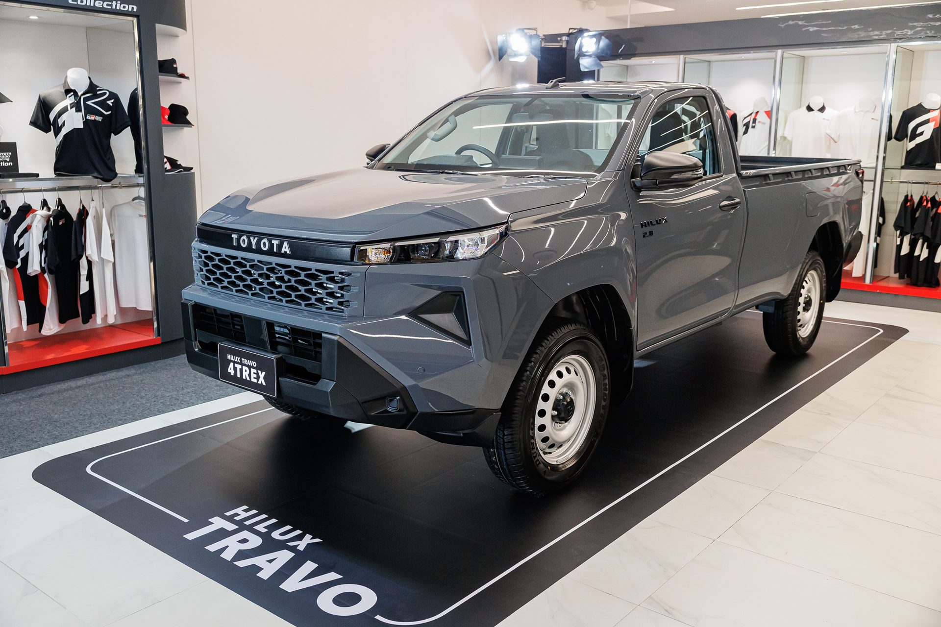 Toyota Hilux Travo Standard Cab 4TREX 2.8 AT โตโยต้า ไฮลักซ์ ทราโว ปี 2025 : ภาพที่ 1