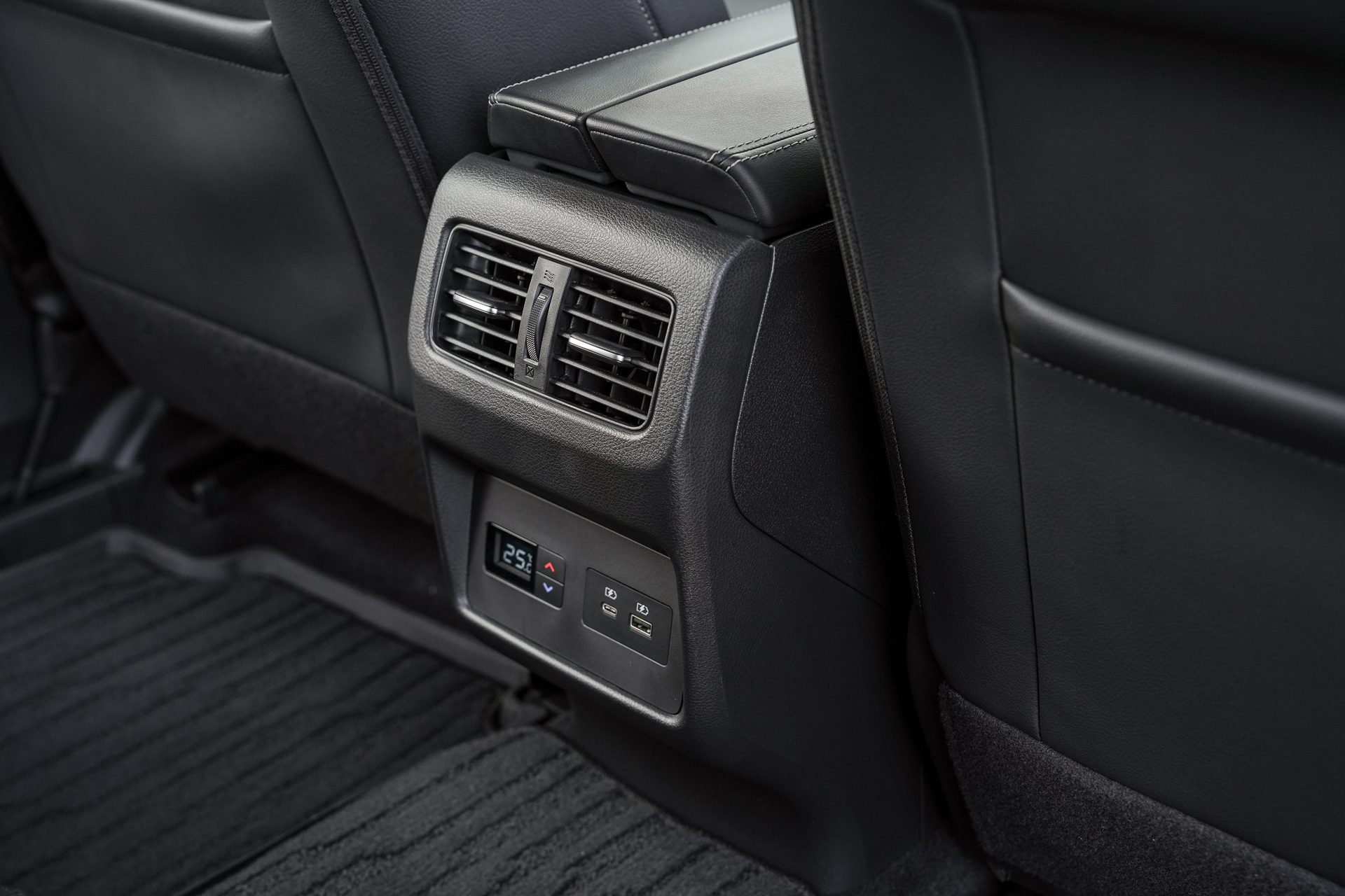 Nissan X-Trail e-POWER e-4ORCE นิสสัน เอ็กซ์-เทรล ปี 2025 : ภาพที่ 18