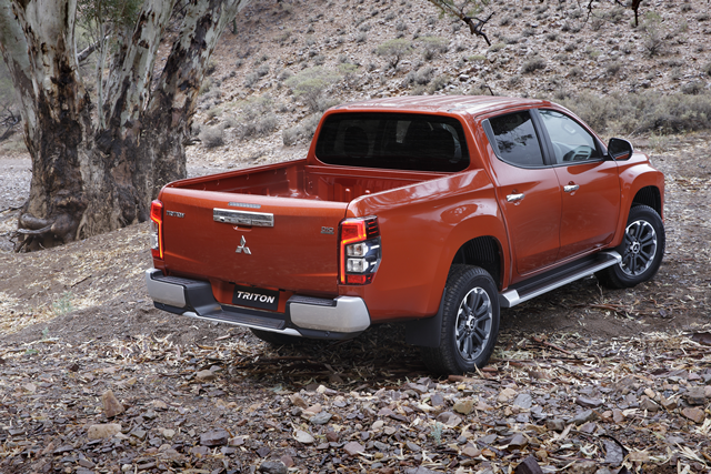 Mitsubishi Triton Double Cab Plus GLX MT MY2019 มิตซูบิชิ ไทรทัน ปี 2019 : ภาพที่ 4