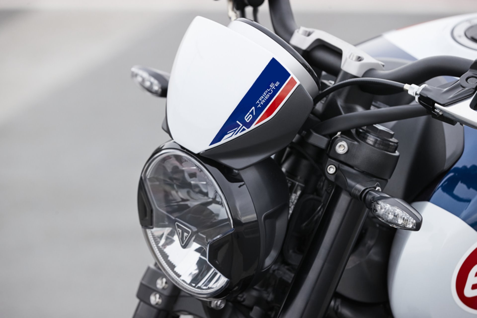Triumph Trident Triple Tribute Special Edition ไทรอัมพ์ ปี 2024 : ภาพที่ 7