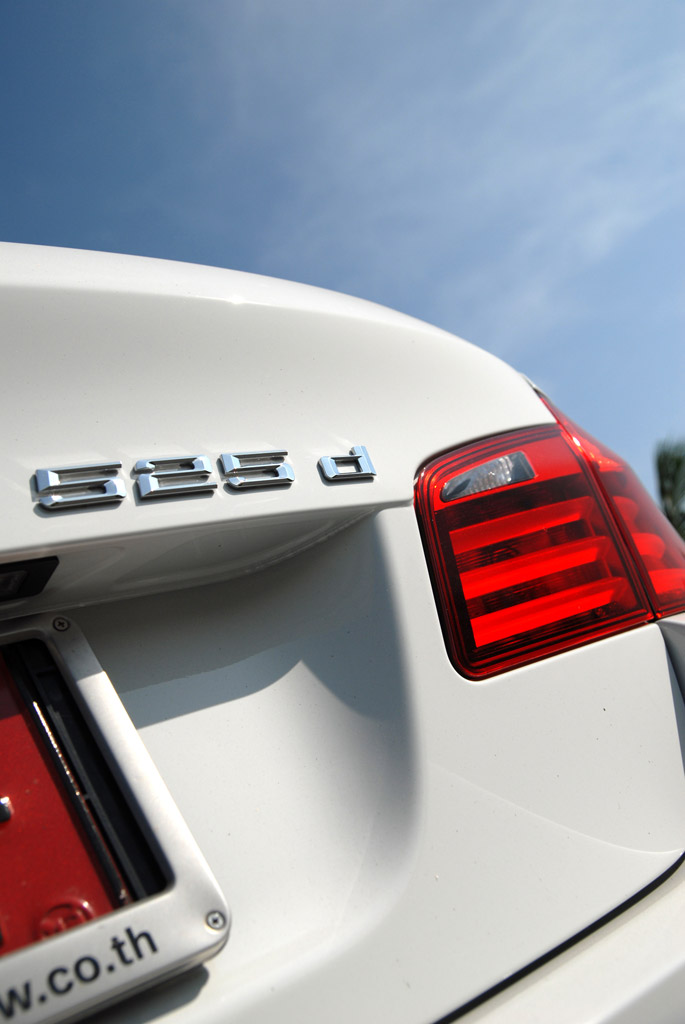 BMW Series 5 520d บีเอ็มดับเบิลยู ซีรีส์5 ปี 2010 : ภาพที่ 4