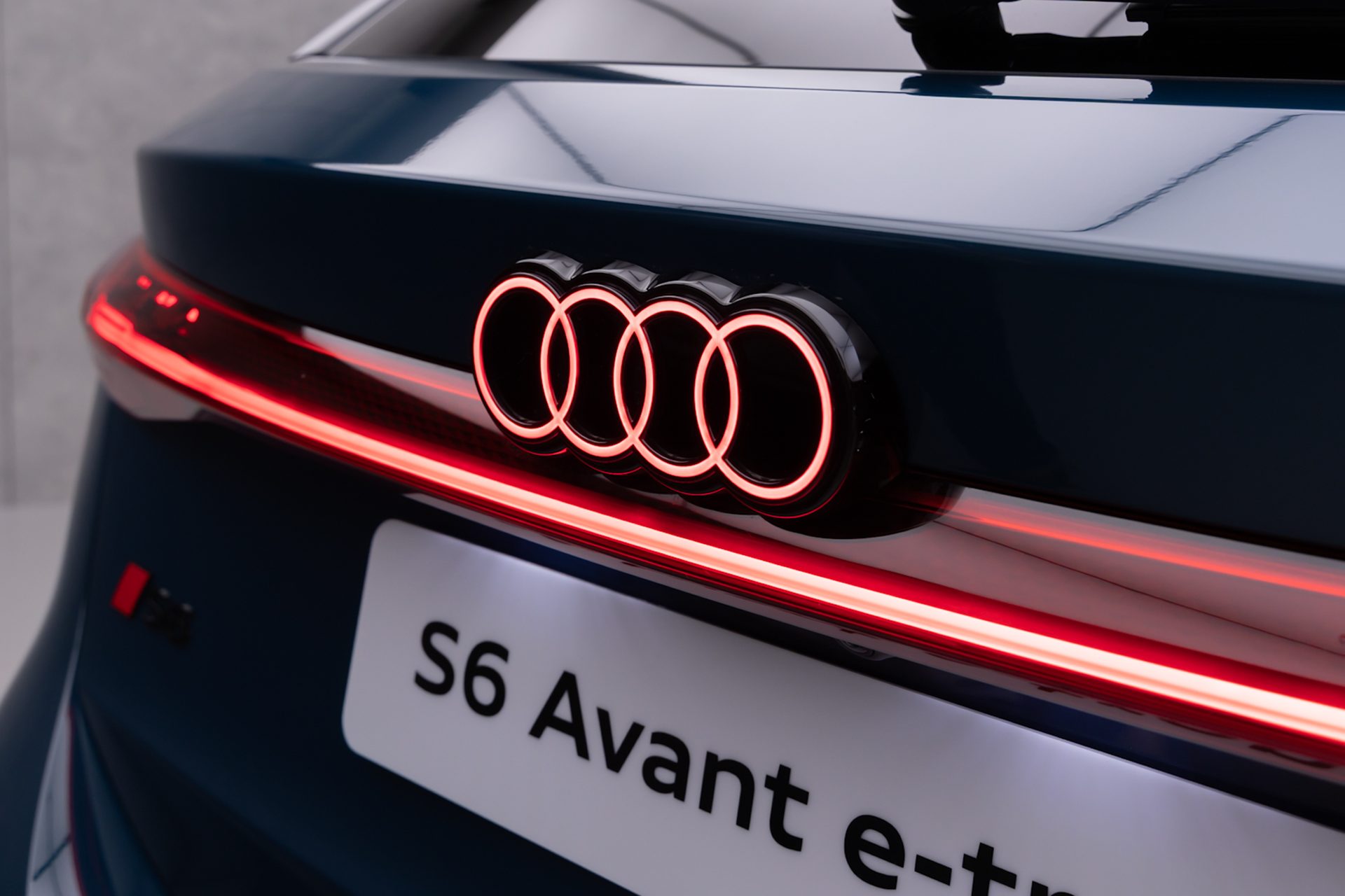 Audi S6 Avant e-tron quattro อาวดี้ ปี 2025 : ภาพที่ 9
