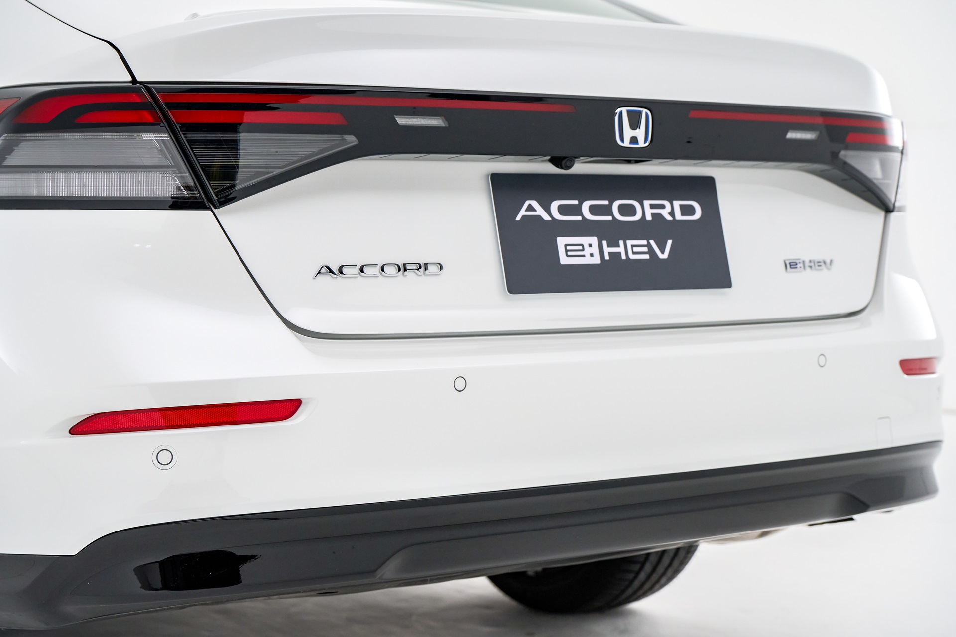 Honda Accord e:HEV EL ฮอนด้า แอคคอร์ด ปี 2023 : ภาพที่ 4