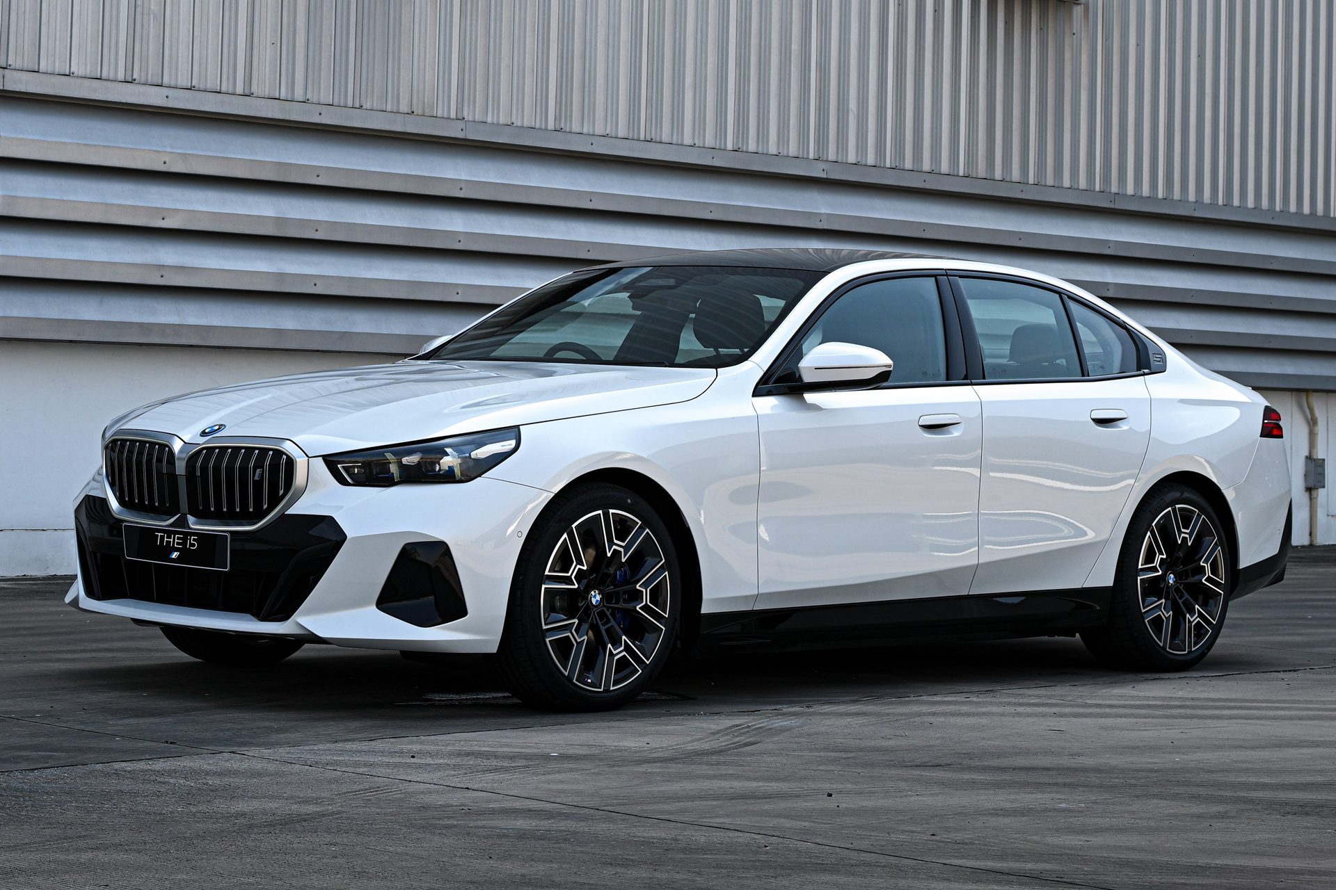 BMW i 5 eDrive40 M Sport บีเอ็มดับเบิลยู ปี 2026 : ภาพที่ 1