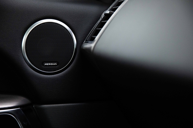 Land Rover Range Rover Sport Plug-in Hybrid HSE Plus แลนด์โรเวอร์ เรนจ์โรเวอร์ ปี 2019 : ภาพที่ 19