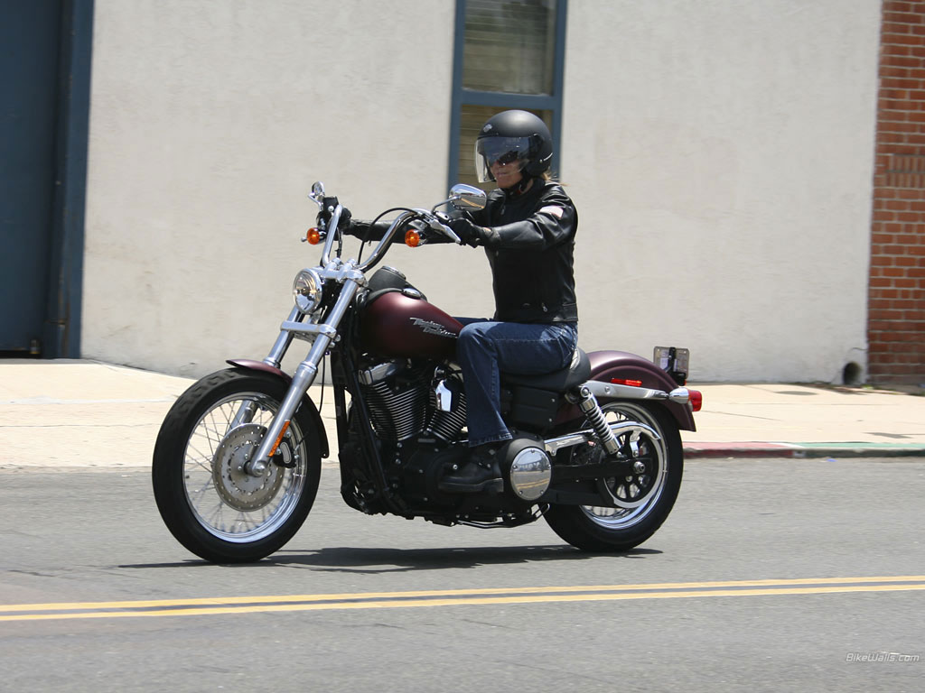 Harley-Davidson Dyna Street Bob ฮาร์ลีย์-เดวิดสัน ไดน่า ปี 2016 : ภาพที่ 5