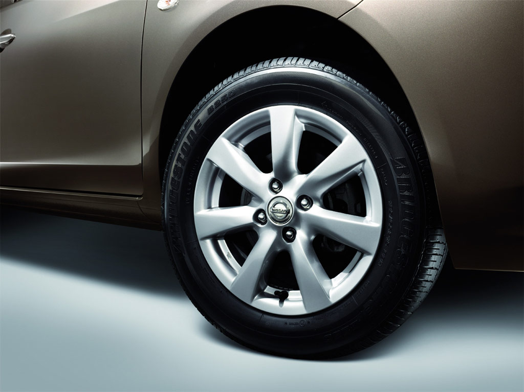 Nissan Almera S นิสสัน อัลเมร่า ปี 2011 : ภาพที่ 4