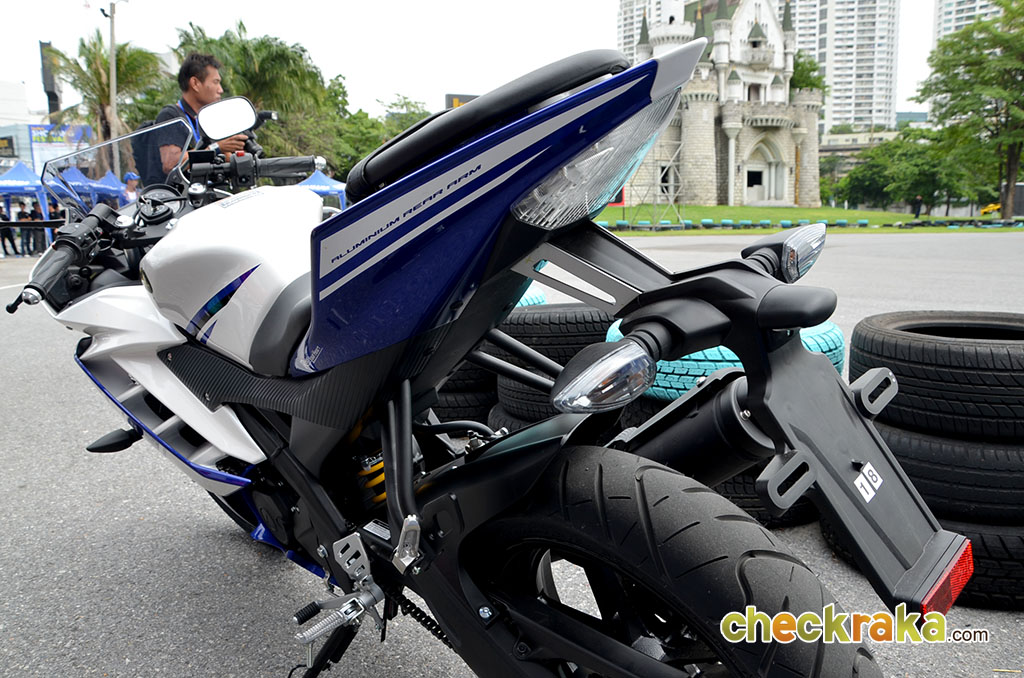 Yamaha YZF-R15 Standard ยามาฮ่า วายแซดเอฟ-อาร์15 ปี 2014 : ภาพที่ 15