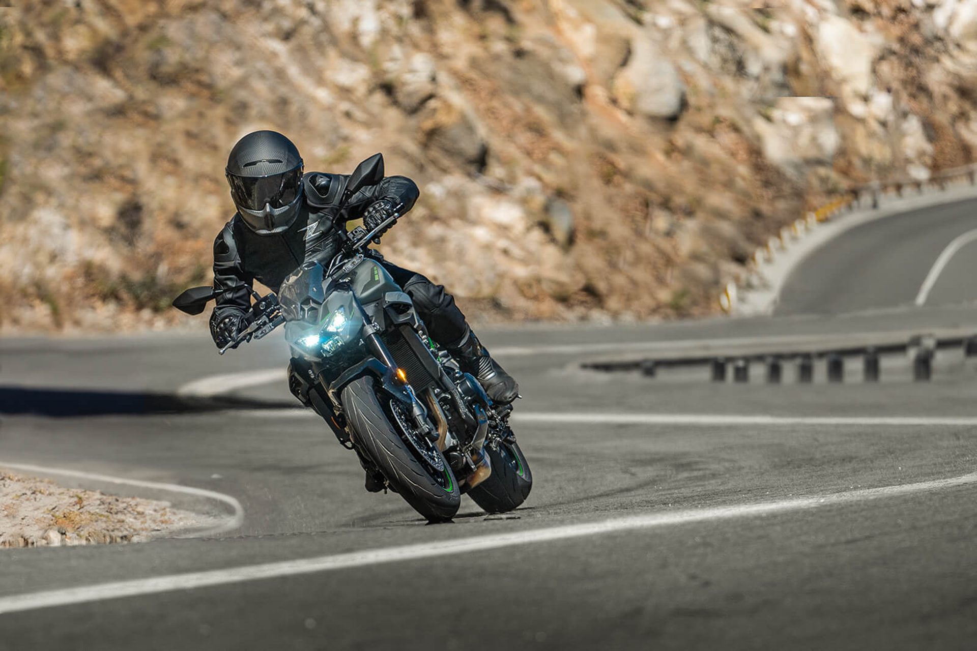 Kawasaki Z 900 คาวาซากิ แซด ปี 2025 : ภาพที่ 9