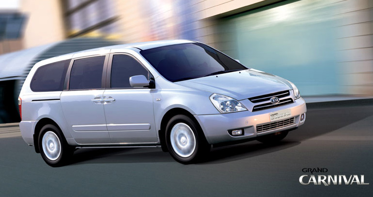KIA Grand Carnival Touring เกีย แกรนคาร์นิวัล ปี 2009 : ภาพที่ 3