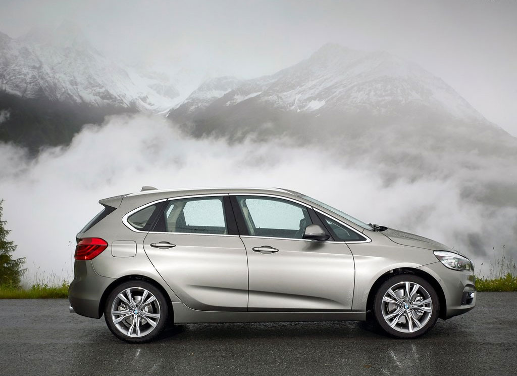 BMW Series 2 218i Active Tourer M Sport บีเอ็มดับเบิลยู ซีรีส์ 2 ปี 2015 : ภาพที่ 4