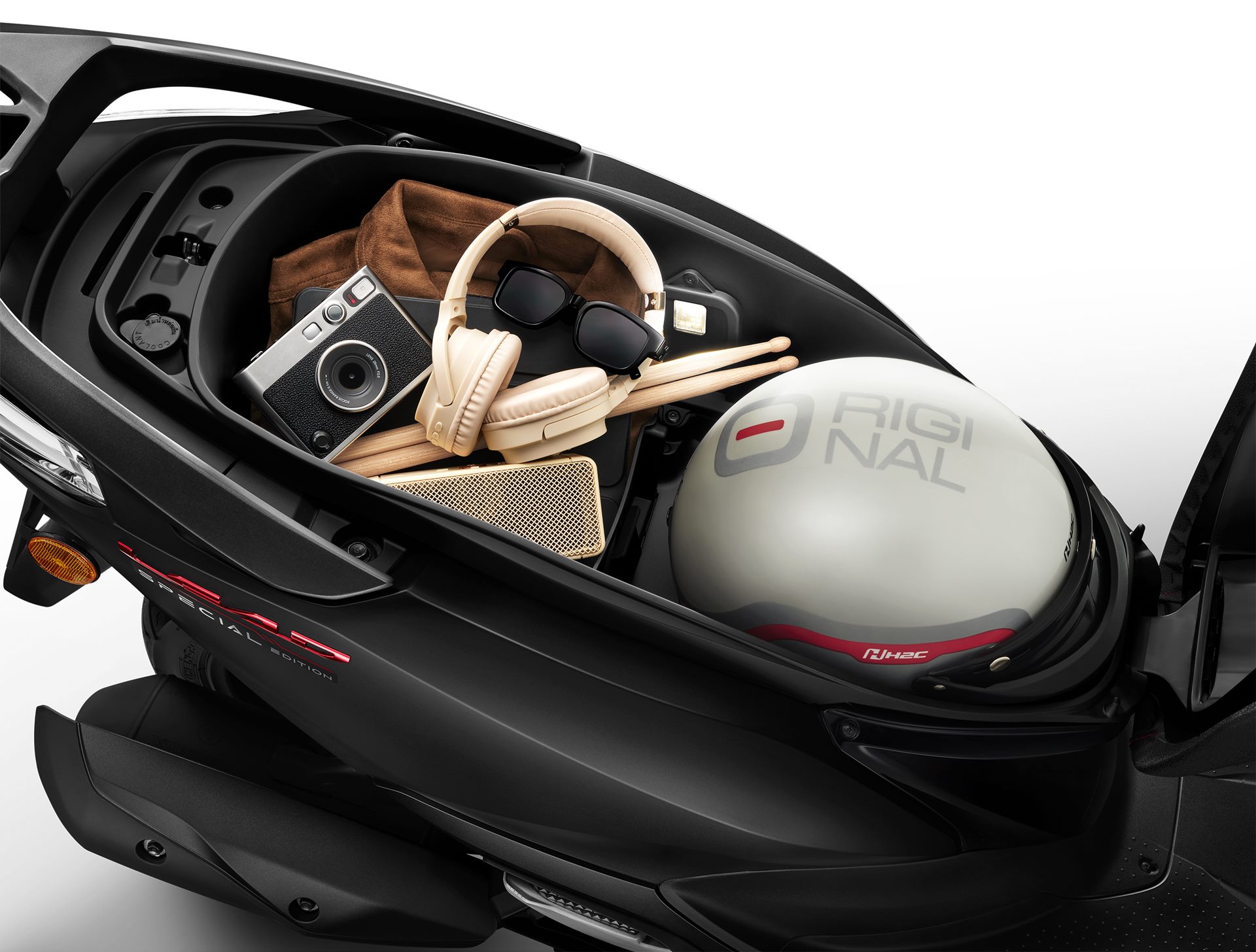 Honda Lead 125 Ohlins Special Edition ฮอนด้า ปี 2024 : ภาพที่ 6