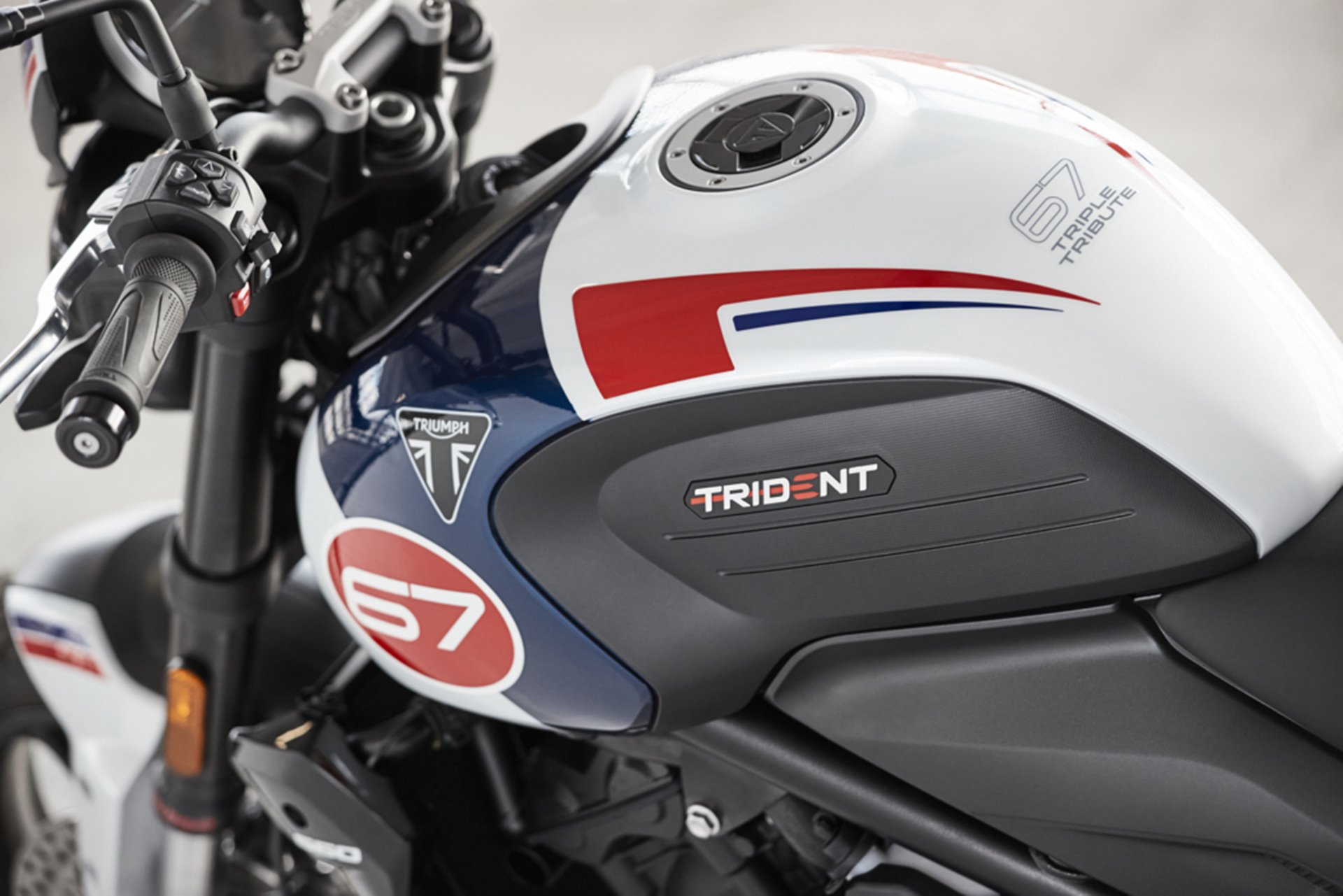 Triumph Trident Triple Tribute Special Edition ไทรอัมพ์ ปี 2024 : ภาพที่ 5