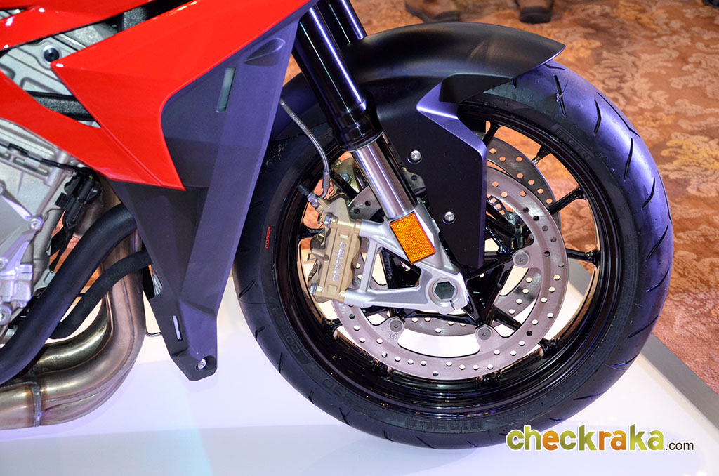 BMW S 1000 R บีเอ็มดับเบิลยู เอส ปี 2015 : ภาพที่ 13