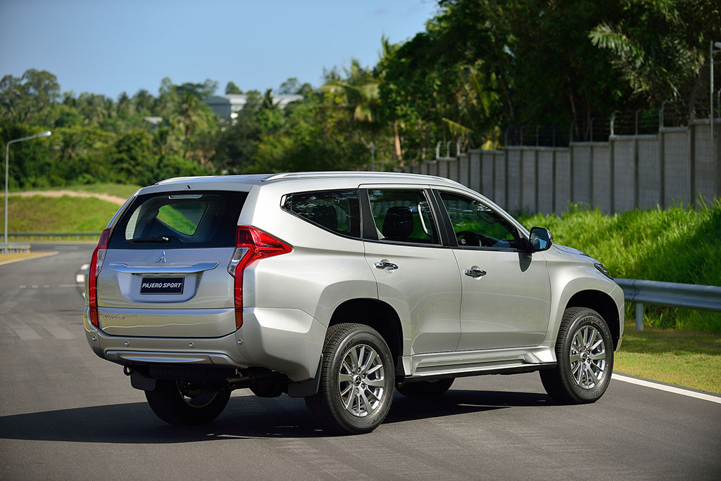 Mitsubishi Pajero Sport 2WD GT มิตซูบิชิ ปาเจโร่ สปอร์ต ปี 2017 : ภาพที่ 4