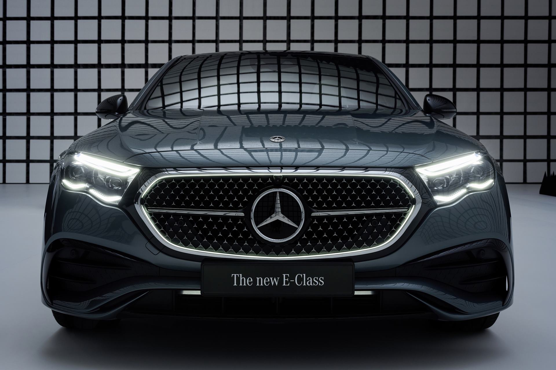 Mercedes-benz E-Class E 220 d AMG Line เมอร์เซเดส-เบนซ์ อี-คลาส ปี 2024 : ภาพที่ 2