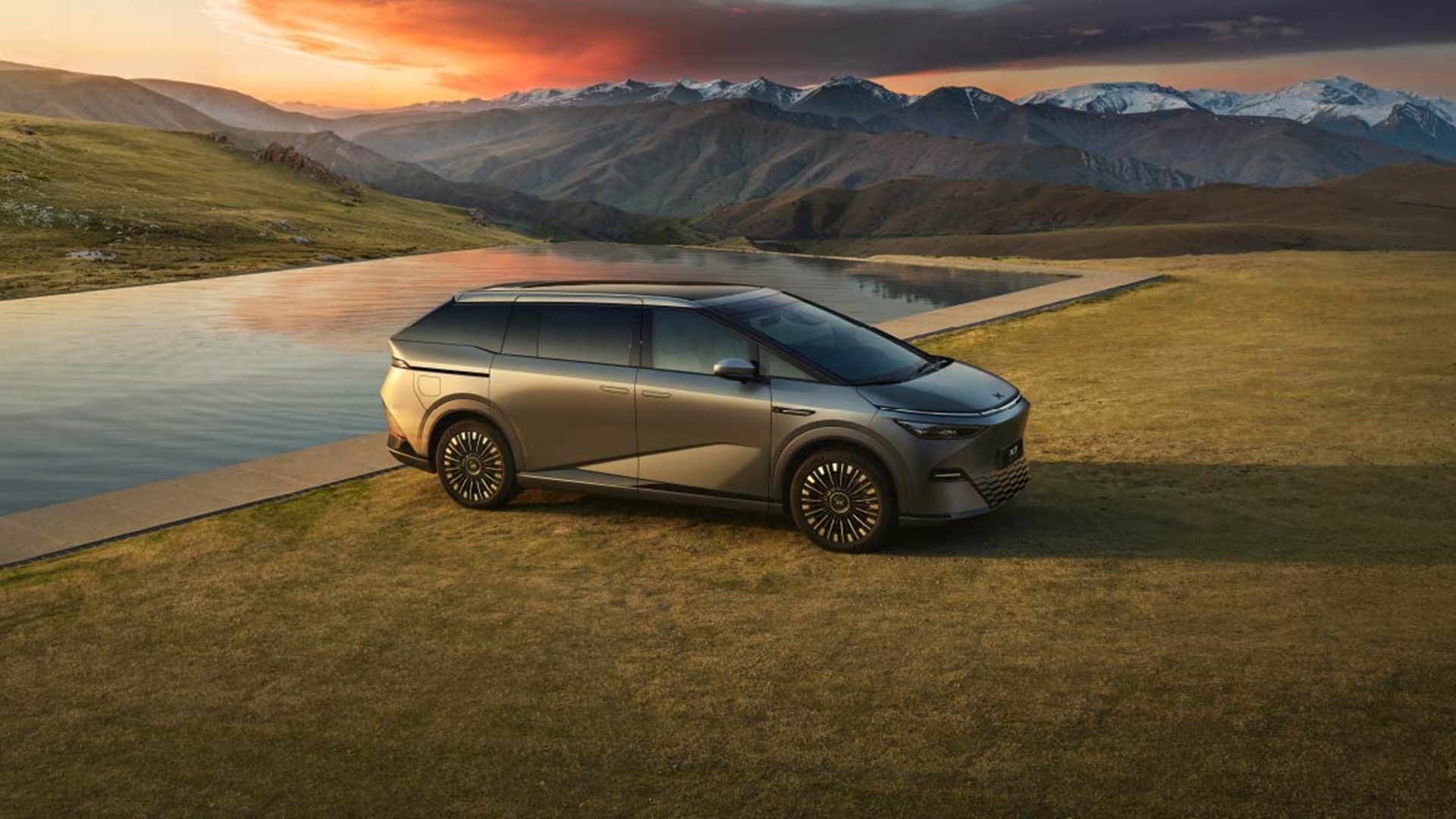 Xpeng X9 Luxury Special Color Edition เอ็กซ์เผิง ปี 2025 : ภาพที่ 1