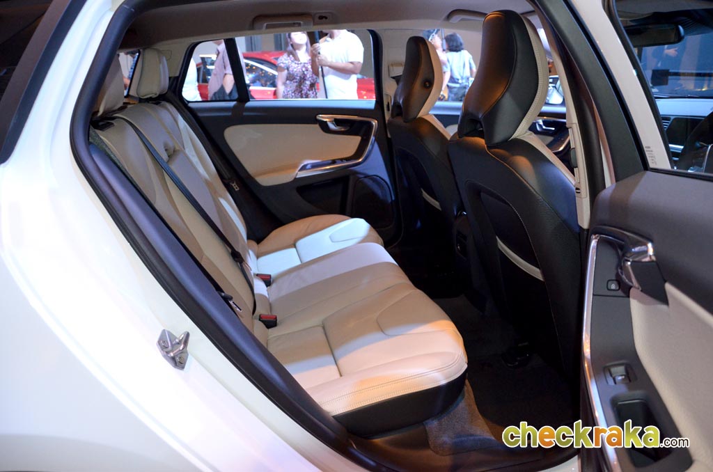 Volvo V60 T4F วอลโว่ วี60 ปี 2013 : ภาพที่ 14