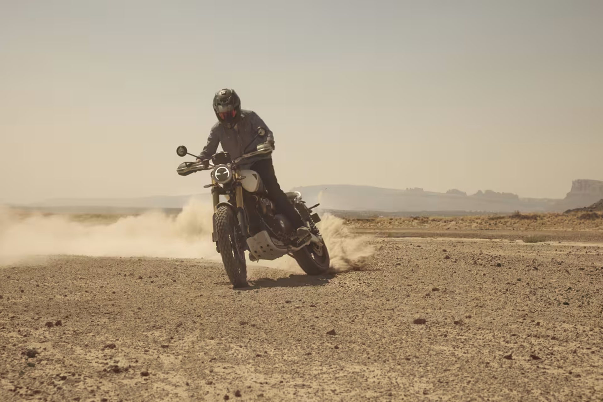Triumph Scrambler 1200 XE ไทรอัมพ์ สกรีมเบลอร์ ปี 2025 : ภาพที่ 2