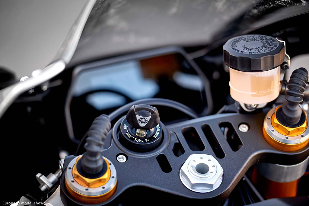 Yamaha YZF-R1 M Standard ยามาฮ่า วายแซดเอฟ-อาร์ 1 เอ็ม ปี 2017 : ภาพที่ 10