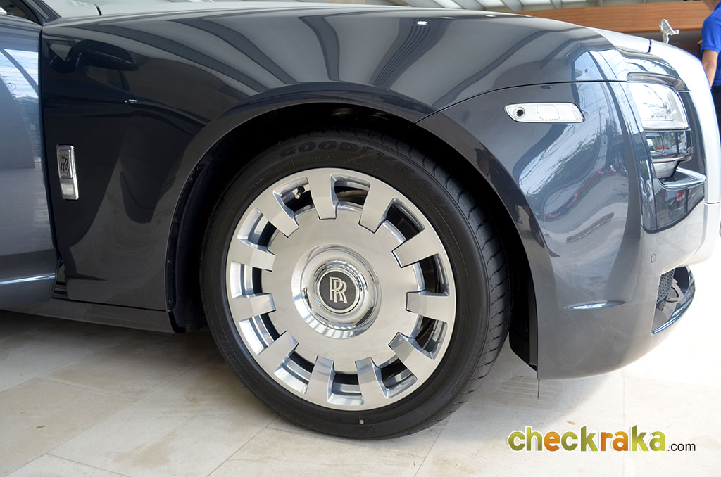 Rolls-Royce Ghost Standard โรลส์-รอยซ์ โกสต์ ปี 2011 : ภาพที่ 15
