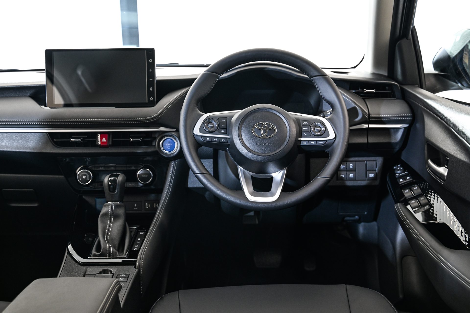 Toyota Yaris ATIV HEV Premium โตโยต้า ยาริส ปี 2025 : ภาพที่ 7